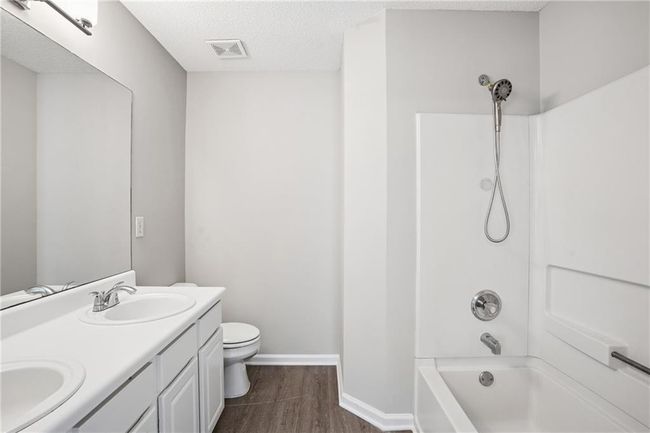 3742 Berkeley Xing, Townhouse with 2 bedrooms, 3 bathrooms and 2 parking in Duluth GA | Image 22