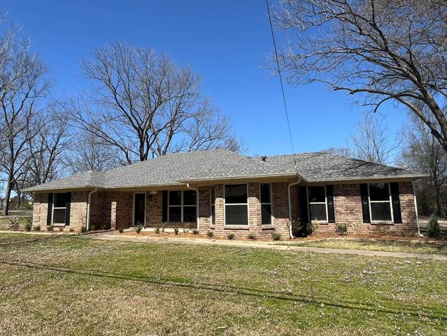 1307 E 48 Th St, House other with 3 bedrooms, 2 bathrooms and null parking in Texarkana AR | Image 5