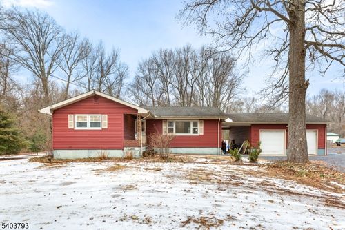 103 Fresh Ponds Rd, MONROE TOWNSHIP, NJ, 08831-3303 | Card Image