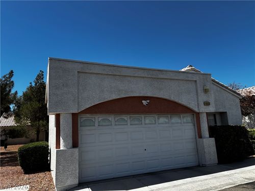 6453 Blue Blossom Ave, Las Vegas, NV, 89108-7347 | Card Image