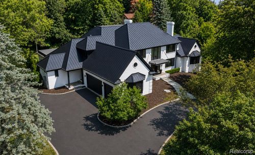 14 Beresford Ct, Bloomfield Hills, MI, 48304-3404 | Card Image