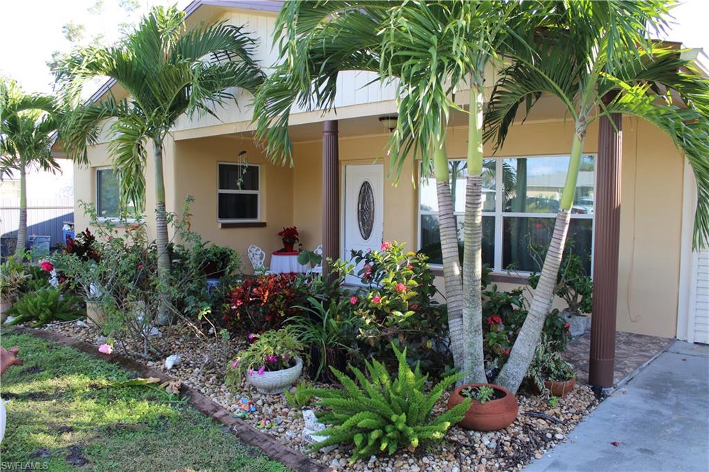 Residential in NORTH FORT MYERS