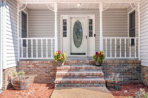 1208 Hartsfield Dr, Columbia, TN, 38401-6764 | Card Image