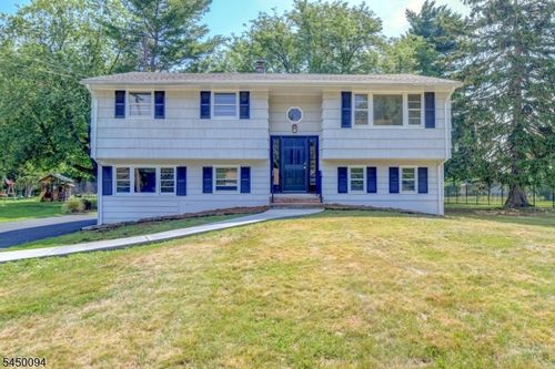 1018 Papen Rd, Bridgewater, NJ, 08807-1316 | Card Image