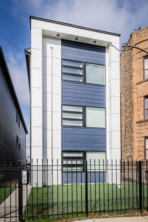 6220 S King Dr, Chicago, IL, 60637-2343 | Card Image