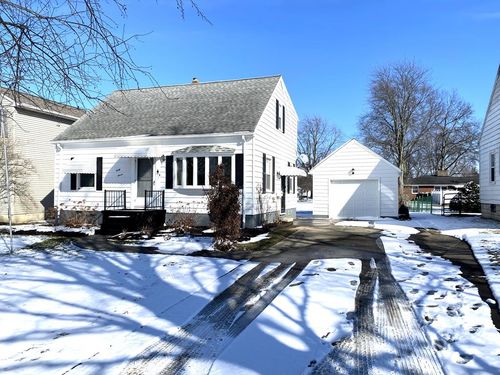 47 Roberts Dr, Shelby, OH, 44875-1823 | Card Image