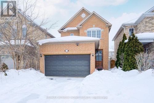 59 Hollybush Dr, Maple, ON, L6A2H5 | Card Image