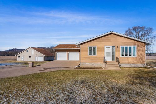 12463 Schubert Rd, TREMPEALEAU, WI, 54661-8335 | Card Image