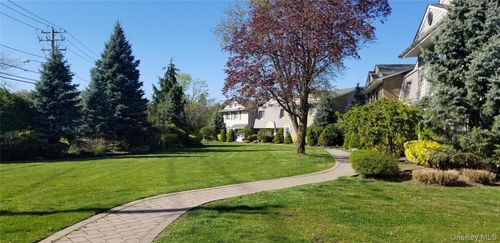 21-21 Briarlane Walk, Holbrook, NY, 11741-4920 | Card Image
