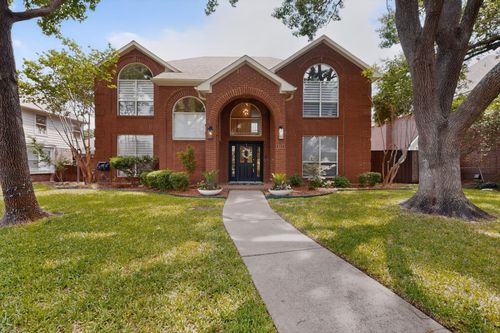 640 Forest Bend Dr, Plano, TX, 75025-6106 | Card Image