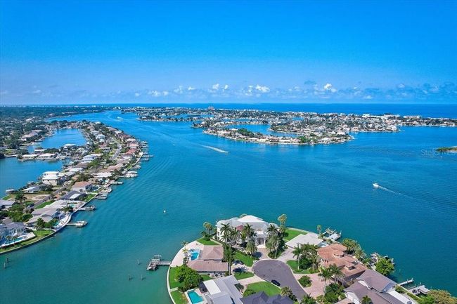 217 Driftwood Ln, House other with 3 bedrooms, 2 bathrooms and null parking in LARGO FL | Image 75