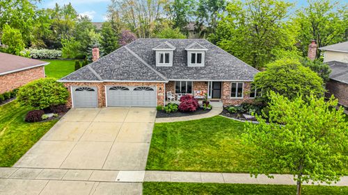 207 Hamilton Ave, Frankfort, IL, 60423-1257 | Card Image