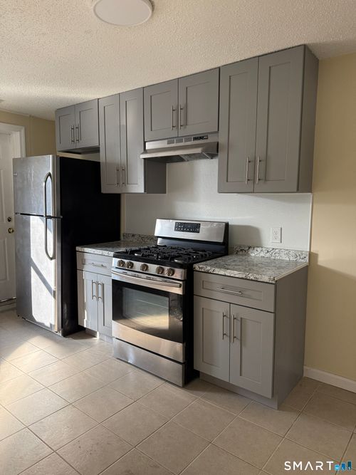 fl-3rd-74 Branch St, Waterbury, CT, 06704-3626 | Card Image