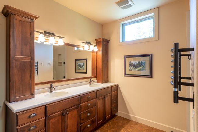 Primary Bathroom - Main Floor | Image 34