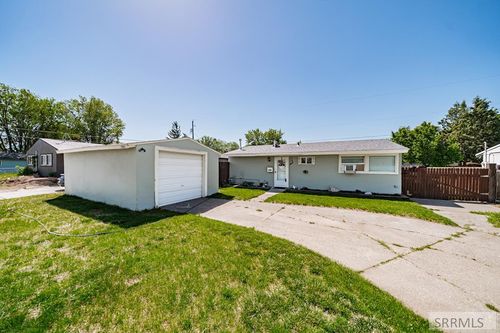 1088 Irving St, Idaho Falls, ID, 83401-2860 | Card Image
