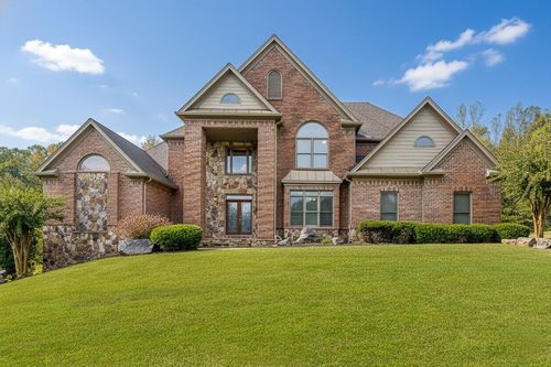 940 Chateau Forest Rd, Hoschton, GA, 30548-3481 | Card Image