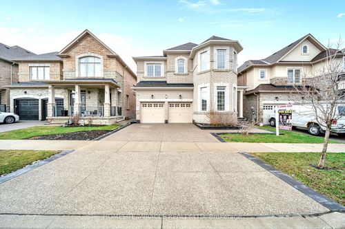 41 Hoxton Rd, Brampton, ON, L7A4L5 | Card Image