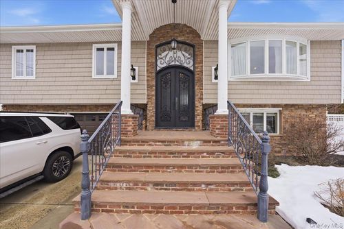 101 Jetmore Pl, Massapequa, NY, 11758-7800 | Card Image