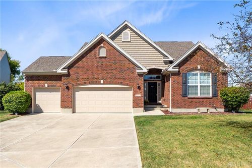 2367 Gardner Dr, Fairborn, OH, 45324-8543 | Card Image