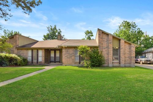 2427 Autumn Springs Ln, Spring, TX, 77373-6177 | Card Image