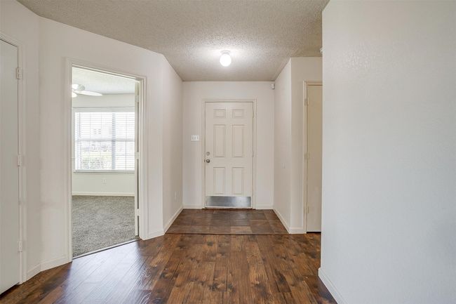 1604 Withers Way, House other with 3 bedrooms, 2 bathrooms and null parking in Krum TX | Image 4