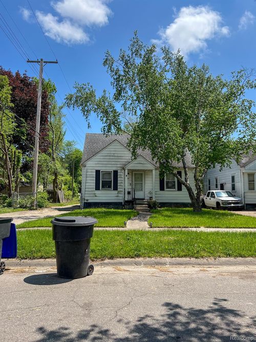 12260 Wayburn St, Detroit, MI, 48224-1083 | Card Image