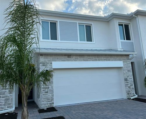 225 Bogey Dr, DAVENPORT, FL, 33896-8042 | Card Image