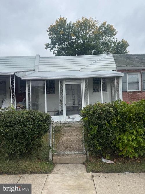 917 Pine Rd, SHARON HILL, PA, 19079-1815 | Card Image