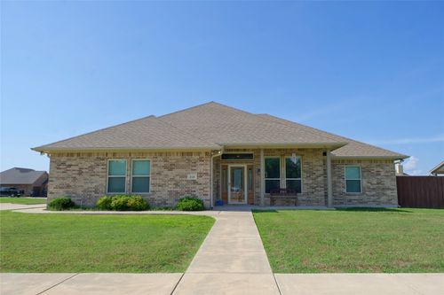 318 E 4th St, Lindsay, TX, 76250 | Card Image