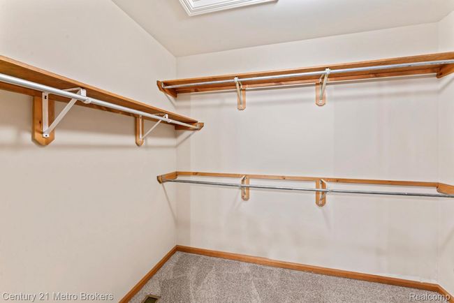 Primary walk in closet | Image 14