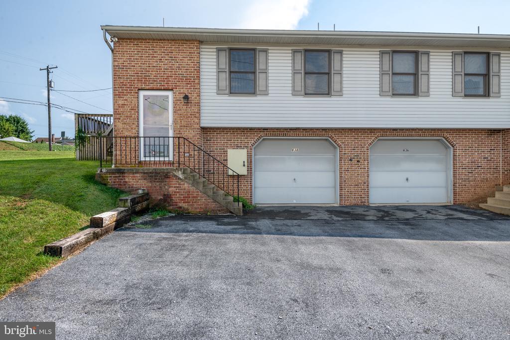 Fulton St, Akron, PA 17501