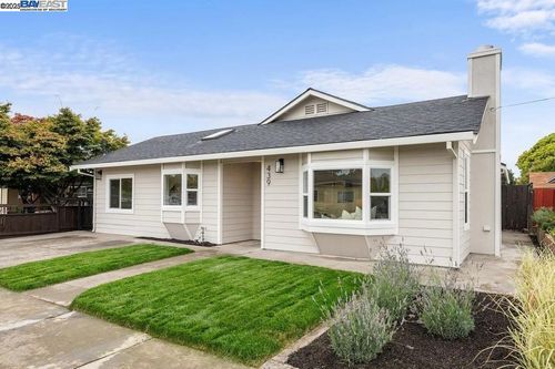 439 Holly Ln, Hayward, CA, 94541-7424 | Card Image