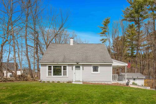 132 Sanborn Rd, East Kingston, NH, 03827-2011 | Card Image