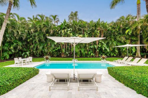 713 Se Atlantic Dr, Lantana, FL, 33462-1911 | Card Image