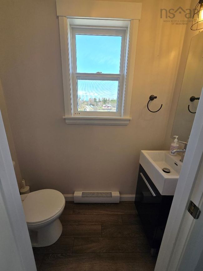 10471 Highway 16, House other with 2 bedrooms, 3 bathrooms and null parking in Guysborough NS | Image 18