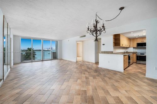 apt-5r-10350 W Bay Harbor Dr, Bay Harbor Islands, FL, 33154-1238 | Card Image