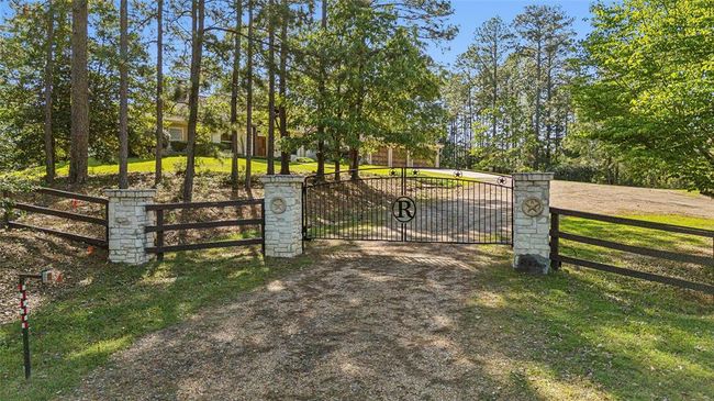 225 Mcgregor Dr, House other with 3 bedrooms, 4 bathrooms and null parking in Brookeland TX | Image 8