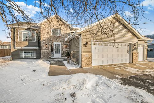 945 Sundance Ct, Sartell, MN, 56377-5800 | Card Image