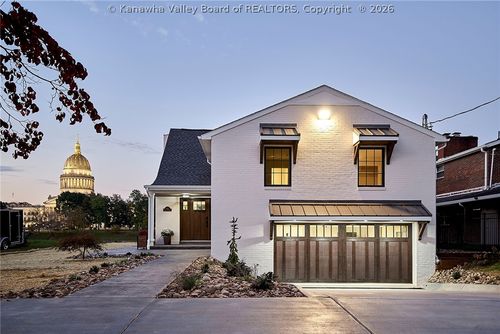 2612 Kanawha Ave Se, Charleston, WV, 25304-1028 | Card Image