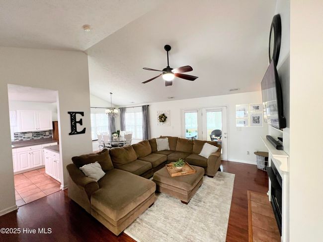 205 Cherry Blossom Ln, House other with 4 bedrooms, 2 bathrooms and 2 parking in Havelock NC | Image 11