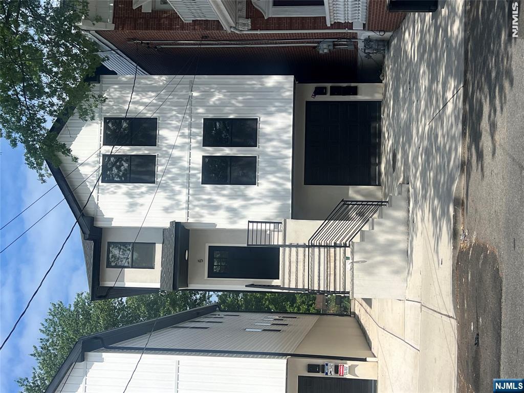Residential Lease in Paterson