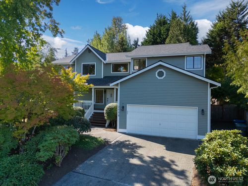 2750 214th St Sw, Brier, WA, 98036-8943 | Card Image