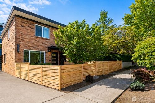 7007 Alonzo Ave Nw, Seattle, WA, 98117-5323 | Card Image