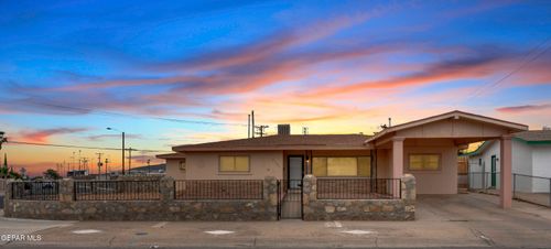 8101 Violet Way, El Paso, TX, 79925-3820 | Card Image