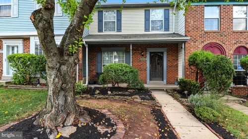 2809 Red Oak Ln, GLENARDEN, MD, 20706-5508 | Card Image