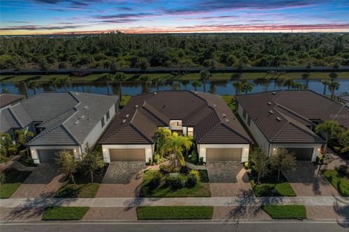 13837 Vadini St, Venice, FL, 34293-1352 | Card Image