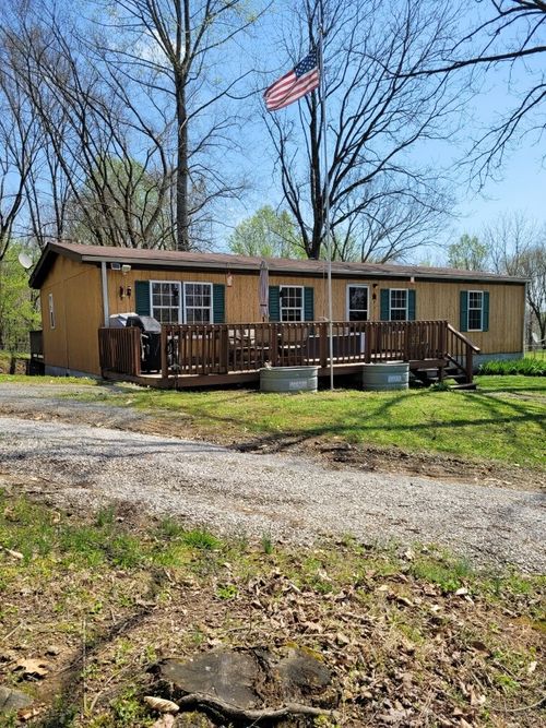 784 Sunset Ridge Ln, Hilham, TN, 38568-6198 | Card Image
