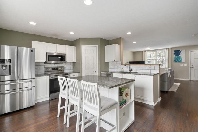 5724 Colts Gate Dr, Condo with 2 bedrooms, 3 bathrooms and null parking in New Albany OH | Image 6