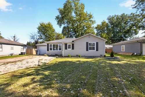 414 S Bradford St, CENTRALIA, MO, 65240-1517 | Card Image