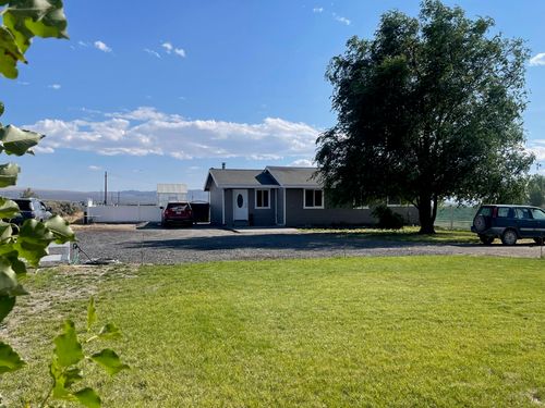 87722 Pinion Ln, Christmas Valley, OR, 97641-2533 | Card Image